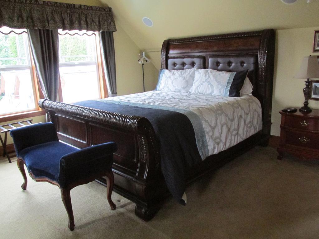 Mansion Inn Lake Stevens الغرفة الصورة